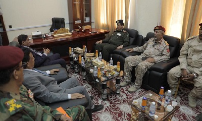 وزير الداخلية خلال زيارته لإدارة الأمن والشرطة بساحل حضرموت يشيد بما تحقق من إنجازات امنية