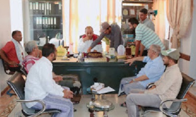 مناقشة نتائج تقرير اللجنة الفنية المكلفة لحصر الإستحداثات العشوائية على مجاري السيول بمديرية سيئون