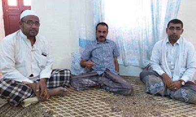 مدير مكتب الثقافة بتريم يطمئن على صحة الشاعر عيدروس العيدروس رئيس فرقة الغنّاء للدان الحضرمي بتريم 
