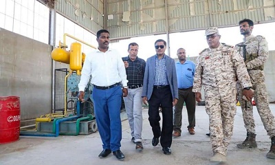 محافظ حضرموت يطلع على التجهيزات الأخيرة لتدشين العمل بمصنع إنتاج الأكسجين بالمكلا