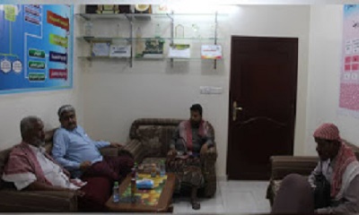 مدير عام مديرية حوره ووادي العين رئيس المجلس المحلي يلتقي بالإدارة التنفيذية لمجلس تنسيق جمعيات ذوي الإعاقة بوادي حضرموت في مكتب المجلس