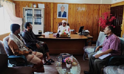 مدير عام ثمود يلتقي مدير الشئون القانونية و ممثلي الامتحانات بمكتب وزارة التربية والتعليم بالوادي والصحراء 