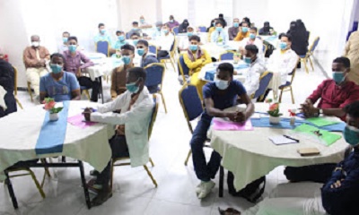 مكتب الصحة والسكان ينظم الدورات التدريبية في مجال السلامة وطرق الوقايه من العدوى والتوعية وكيفيه التخلص الآمن من النفايات الطبية والوقاية من كوفيد19 