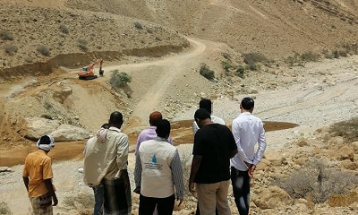 مدير عام مؤسسة المياه في زيارة تفقدية لحقل زمن المائي ولتدشين تنفيذ خط ربط أحد الآبار الممولة من قبل الهلال الأحمر الإماراتي
