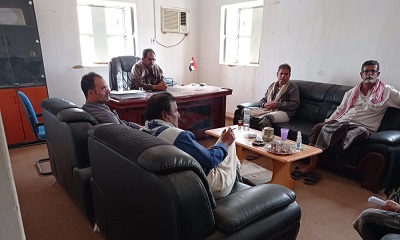 مدير عام مديرية رخية يعقد إجتماعاً إستثنائياً للمكتب التنفيذي بالمديرية لمناقشة الإستعدادات اللازمه للموجه المداريه الشرقية