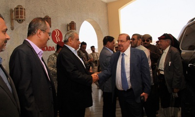 محافظ حضرموت يستقبل رئيس مجلس النواب ونائبه بمدينة المكلا