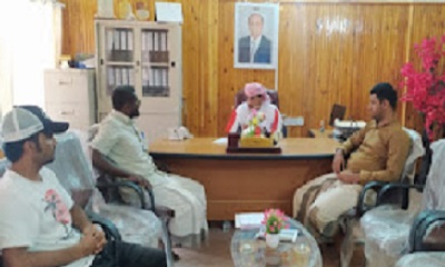 مدير عام مديرية ثمود يلتقي بضابط مركز الجراد الصحراوي بوزارة الزراعة والري والثروة السمكية بعدن