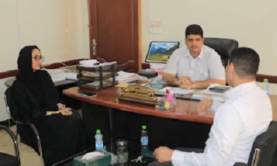 مدير عام المكلا يلتقي ممثلي منصة شباب وعي