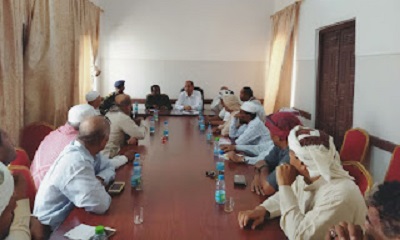 اجتماع بسيئون يناقش سبل التعاون المشترك بين مصلحة الأحوال والسجل المدني وعقال الأحياء بمديرية سيئون