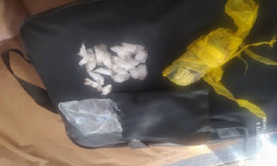 بكمين محكم ادارة مكافحة المخدرات بوادي حضرموت تضبط شخص يقوم ببيع مادتي الحشيش والشبو المخدر