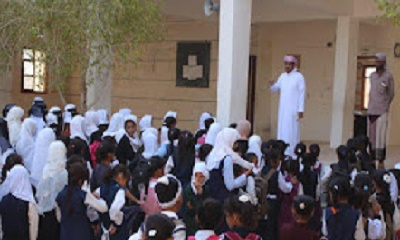 مدير عام مديرية ثمود يشيد بمدرسة بلقيس للتعليم الأساسي للبنات بثمود
