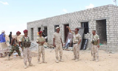 قائد لواء الدفاع الساحلي يقوم بزيارة تفقديه لموقع عقبة عجزر بوادي عمد