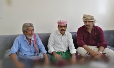 مدير عام مصلحة شئون القبائل بساحل حضرموت يستقبل في بيته المقدم عبدالعزيز محمد والمقدم سعيد مقطوف العبيدي