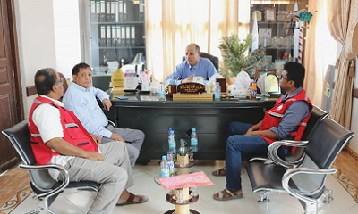 مدير عام سيئون يبحث مع رئيس جمعية الهلال الأحمر اليمني فرع حضرموت سبل تنفيذ حملة التوعية الصحية النفسية للمجتمع