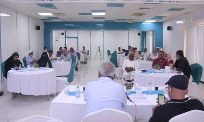 اللجنة الإستشارية بحضرموت تستعرض تحديات السلطات المحلية بمديريات ساحل حضرموت