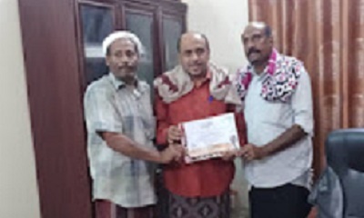 عدة الالعاب الشعبية الشبواني بمدينة شبام تكرم مدير المياة بن طالب بشهادة شكر وتقدير