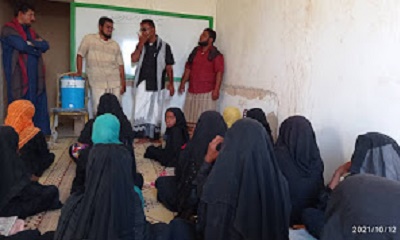 مدير مكتب محو الأمية بالقطن بحضرموت في زيارة لعدد من صفوف محو الأمية بمنطقة العجلانية ومنخر
