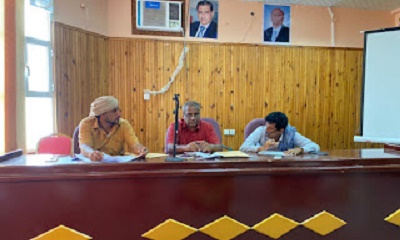 لجنة فتح المظارف بمديرية الريدة وقصيعر تعقد اجتماعا لها برئاسة نائب المدير العام للمديرية