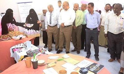 الوكيل الكثيري يدشن المعرض الفني لمسات وردية تزامنا مع اختتام فعاليات الشهر الوردي للتوعية من سرطان الثدي بوادي حضرموت