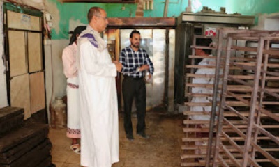 مدير عام سيئون ينفذ حملة نزول مفاجئ لعدد من المخابز بمدينة سيئون، ويوجه مكتب الصناعة والتجارة بضبط المخالفين وإيقافهم