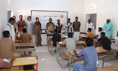 المدير العام لمديرية رخية وإدارة التربية والتعليم بالمديرية يدشنان الأمتحانات النصفية في عموم مدارس المديرية