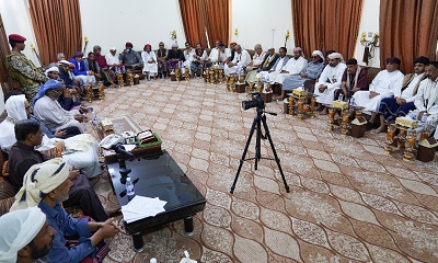 المحافظ البحسني يناقش مع اللجنة التنفيذية لمخرجات لقاء حضرموت العام "حرو" مطالب أبناء المحافظة