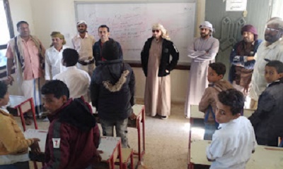 مدير عام مديرية ثمود ومدير ادارة التربيه بالمديريه يتفقدان سير الدراسه بمدارس المديرية