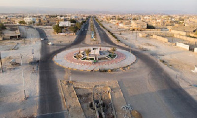 تواصل أعمال إعادة تأهيل المدخل الرئيس وجولة الستين والمدخل الشرقي لغيل باوزير