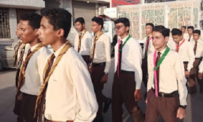 كشافة ثانوية سيئون النموذجية للبنين تشارك في فعاليات اليوم الثقافي والترفيهي بالمكلا