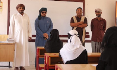 مدير عام مديرية ثمود يتفقد سير الامتحانات النهائيه للعام الدراسي 2022/2021م بثانوية ثمود ومدارس المديرية 