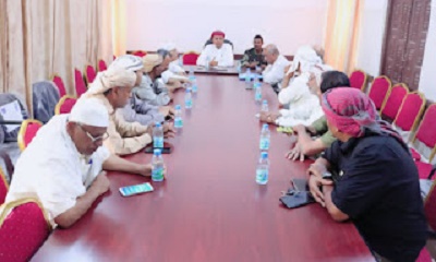 إجتماع بسيئون يناقش دور عقال أحياء مدينة سيئون في ترسيخ الأمن والإستقرار