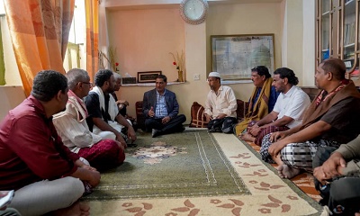 نائب رئيس مجلس القيادة الرئاسي البحسني يزور عدد من الشخصيات الاجتماعية والأدبية والوطنية بالشحر