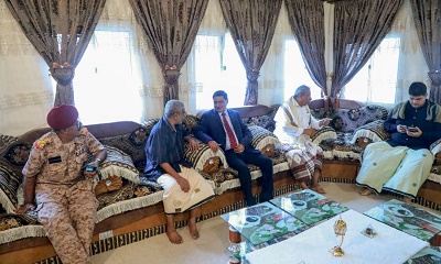 نائب رئيس مجلس القيادة الرئاسي البحسني يواصل زياراته للشخصيات النضالية والعسكرية والإعلامية والأدبية لتهنئتهم بالعيد
