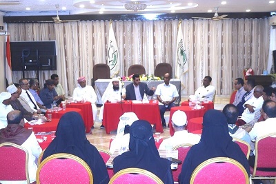 القاضي العامري يستعرض مخرجات مشاورات الرياض والجميع يبارك المتغيرات السياسية ويطالبون بتحسين الوضع المعيشي للمواطن