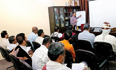 السلطة المحلية بمديرية غيل باوزير تنفذ ورشة تدريبية للموظفين