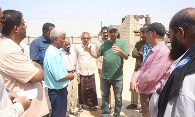 استلام مشروع تسوير مركز الإنزال السمكي والبدء في المرحلة الثانية لاعادة تأهيل المركز بمديرية الشحر