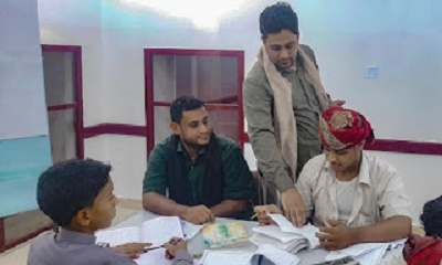 مدير عام شبام يتفقد الورشتين التدريبية بمديرية شبام ويعتمد برنامج تأهيلي لمدة شهر في برنامج الفوتوشوب