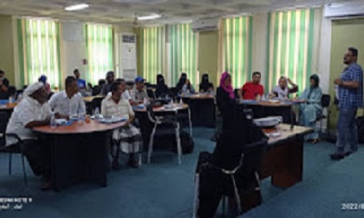 المدير العام للإدارة العامة لبحوث التنمية الإدراية والتدريب بساحل حضرموت يستقبل وفدا أوروبيا بمدينة المكلا