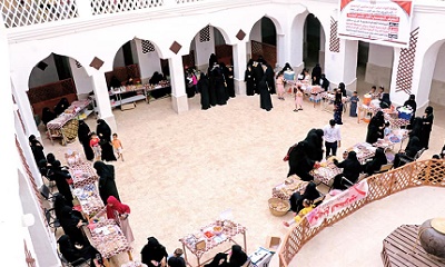 المدير العام لمديرية غيل باوزير يفتتح المعرض التسويقي الموسمي الأول للأسر المنتجة بالمديرية 