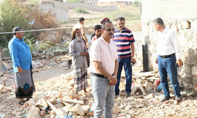 أمين عام محلي حضرموت يتفقد الأضرار التي لحقت منطقة العيون بمديرية غيل باوزير ويوجه بمعالجتها