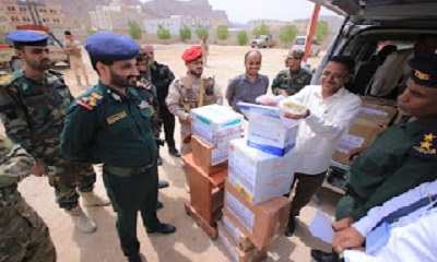 مدير أمن الوادي والصحراء يستلم محاليل لفحص المخدرات وادوات تساعد في كشف الجريمة لإدارة الأدلة الجنائية