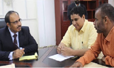 محافظ حضرموت يطلع على أوضاع ونشاط إدارتي محو الأمية وتعليم الكبار بوادي وساحل حضرموت