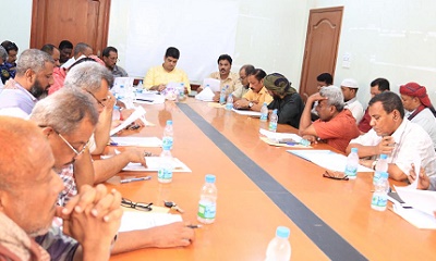 المدير العام لمديرية مدينة المكلا يرأس الاجتماع الدوري للمكاتب التنفيذية بالمديرية