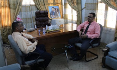 مدير عام مكتب الشئون الاجتماعية والعمل بوادي وصحراء حضرموت يزور مدير عام الهيئة العامة للبريد والتوفير البريدي فرع الوادي والصحراء