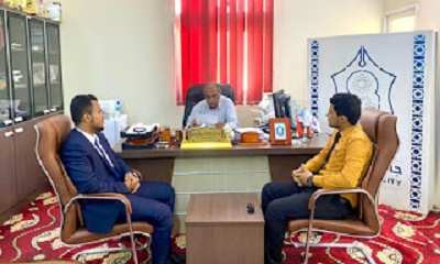 وكيل الشباب و رئيس أتحاد طلاب جامعة سيئون يلتقيان برئيس جامعة سيئون للطلاع على سير العملية التعليمية في الجامعة