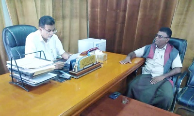 المدير العام لمديرية القطن يطلع على خطة عمل مكتب محو الامية بالمديرية