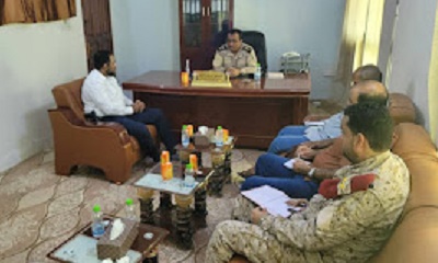 في لقاء انعقد بمقر قوات خفر السواحل مناقشة جملة من القضايا وآليات التعاون بين قوات خفر السواحل وهيئة الشئون البحرية