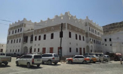 مكتب العقار بشبام يشهد نشاطاً ملحوظاً في الأداء في خدمة المواطنين