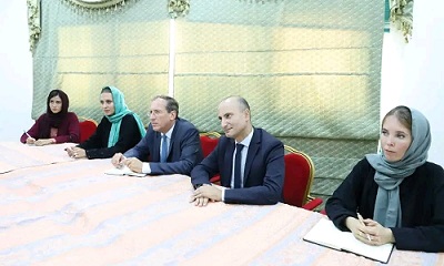لقاءٌ بالمكلا لبحث جوانب التعاون والتدخل الفرنسي للقطاعات الأكثر احتياجًا بحضرموت