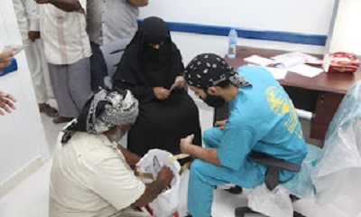 مركز الملك سلمان يختتم أعمال المخيم الطبي المجاني لجراحة العظام بهيئة مستشفى سيئون
